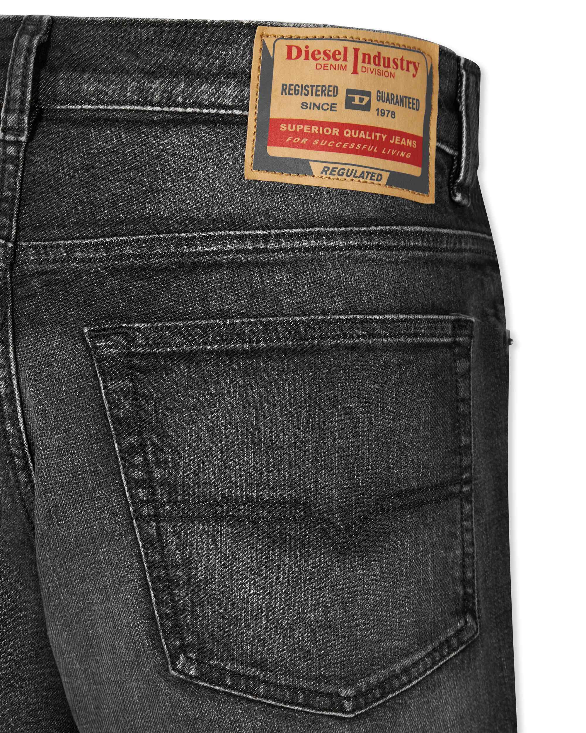 2023 D-Finitive L.32 Trousers 09L52