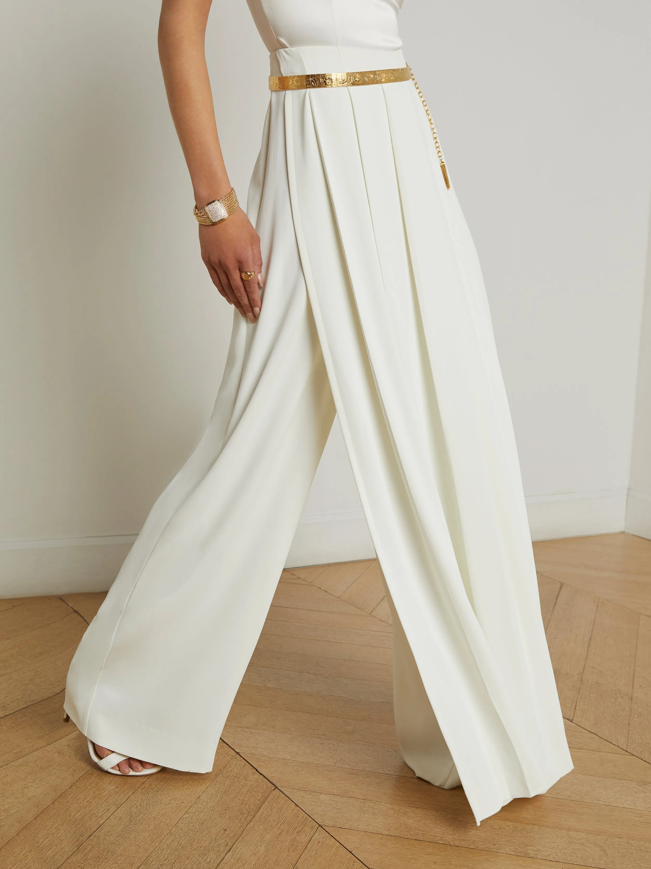 Aki Skirt-Front Pant