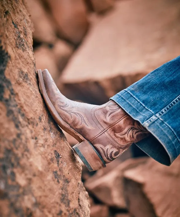 Ariat Ladies 10042382 Hazen in Whiskey Barrel Brown