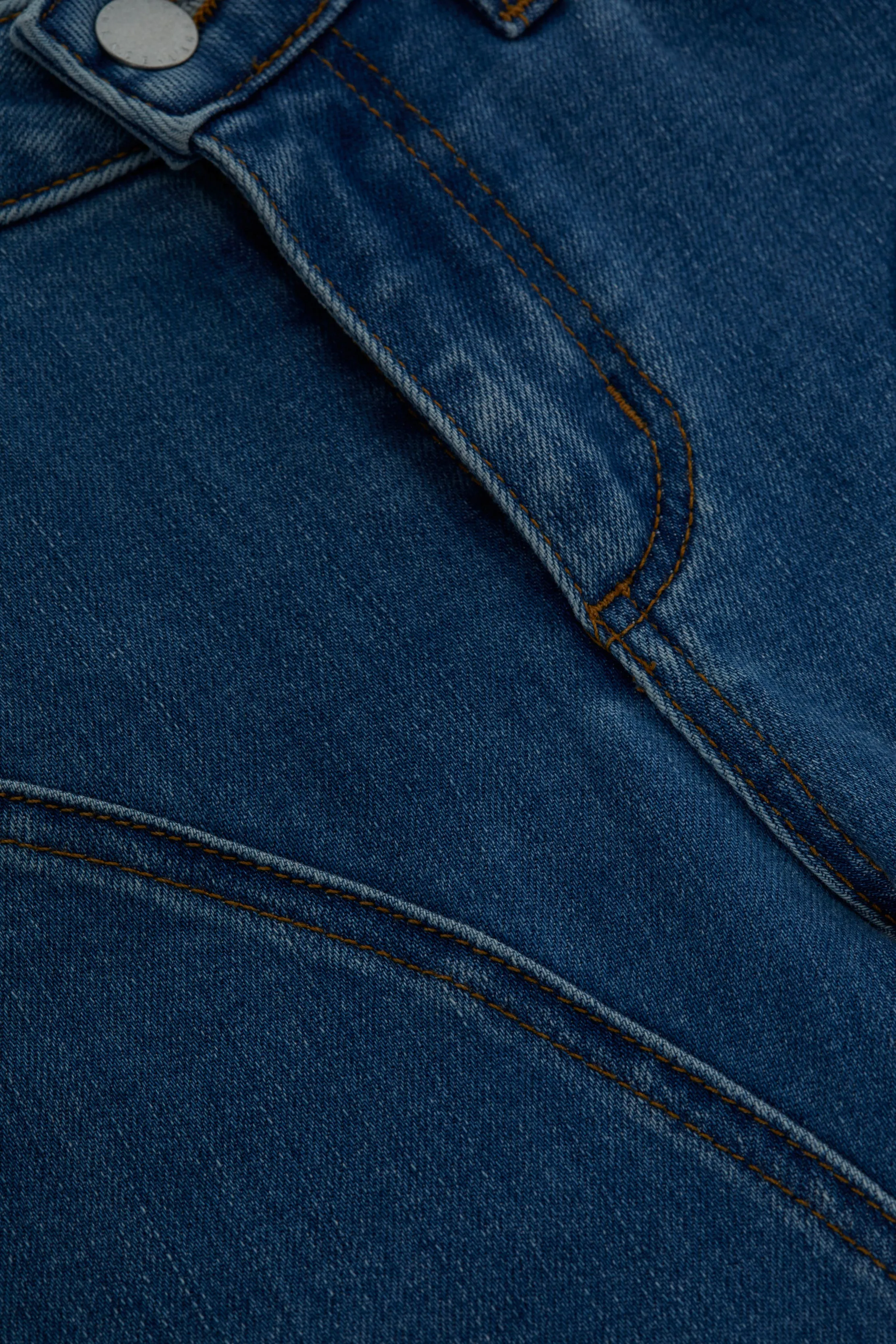 Deanna Seamed Flare Jean