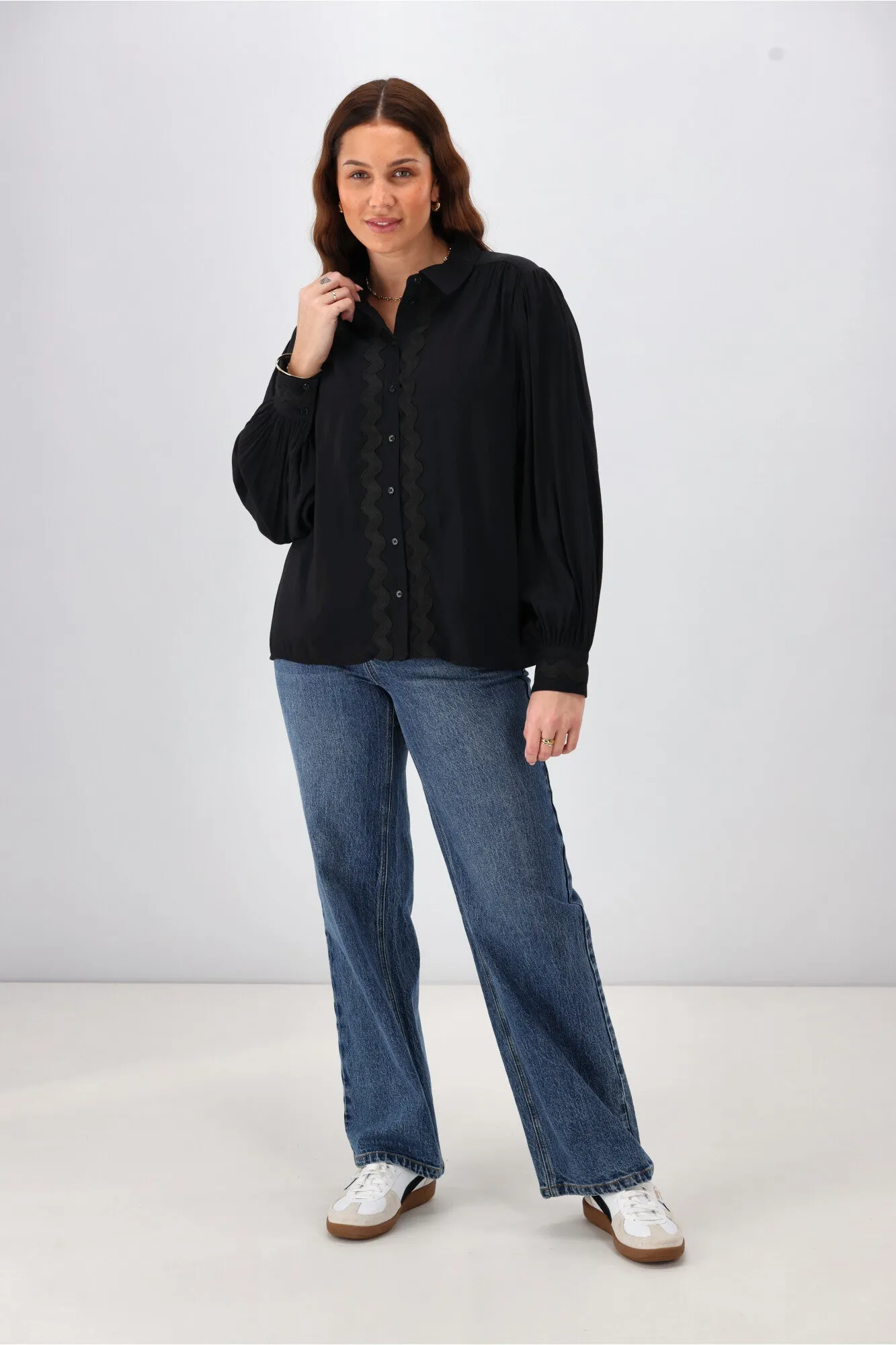 Gloss the Label Kelleigh Ric Rac Lace Shirt Black
