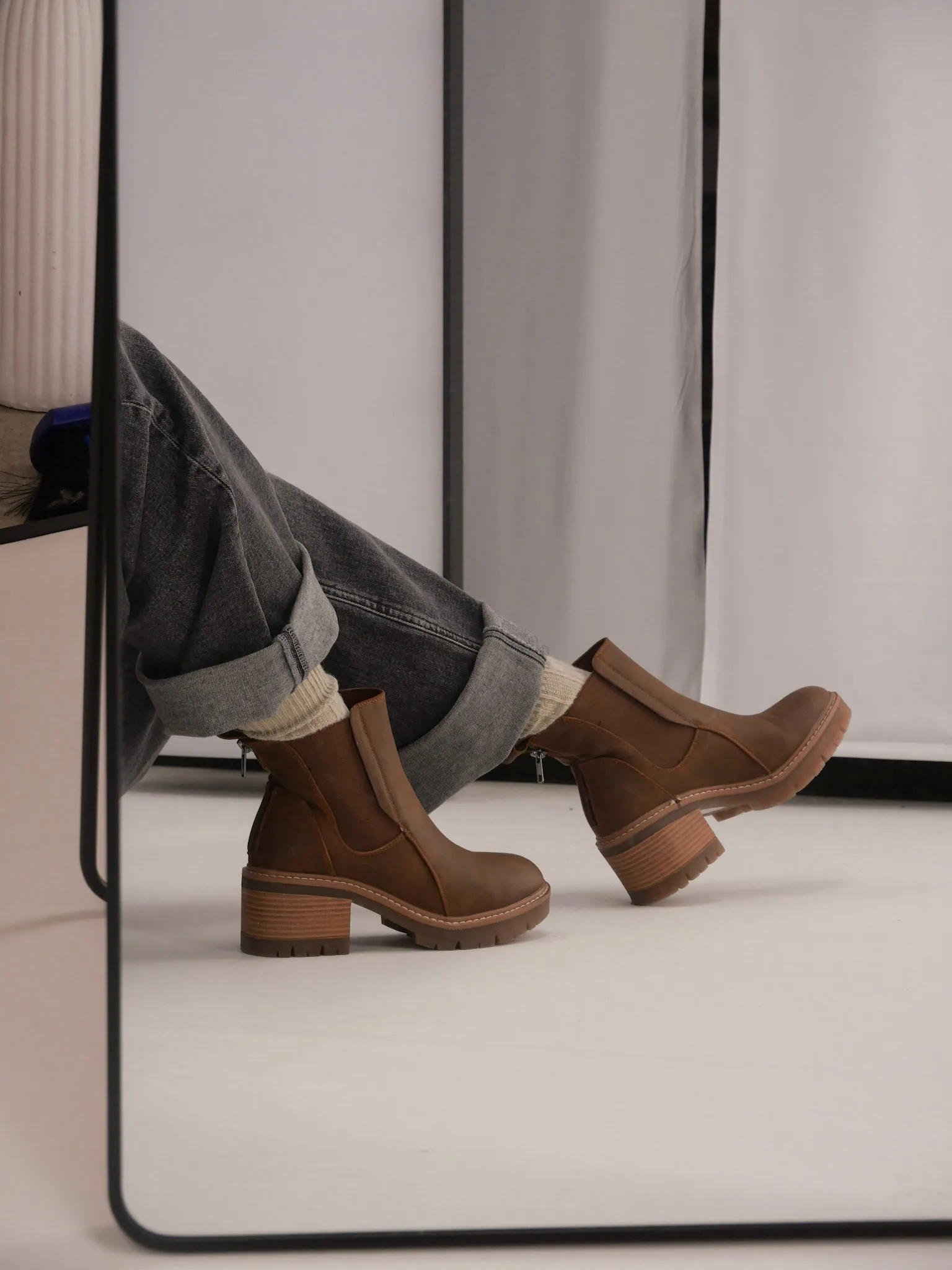 Los Cabos Bita Boot Hazelnut