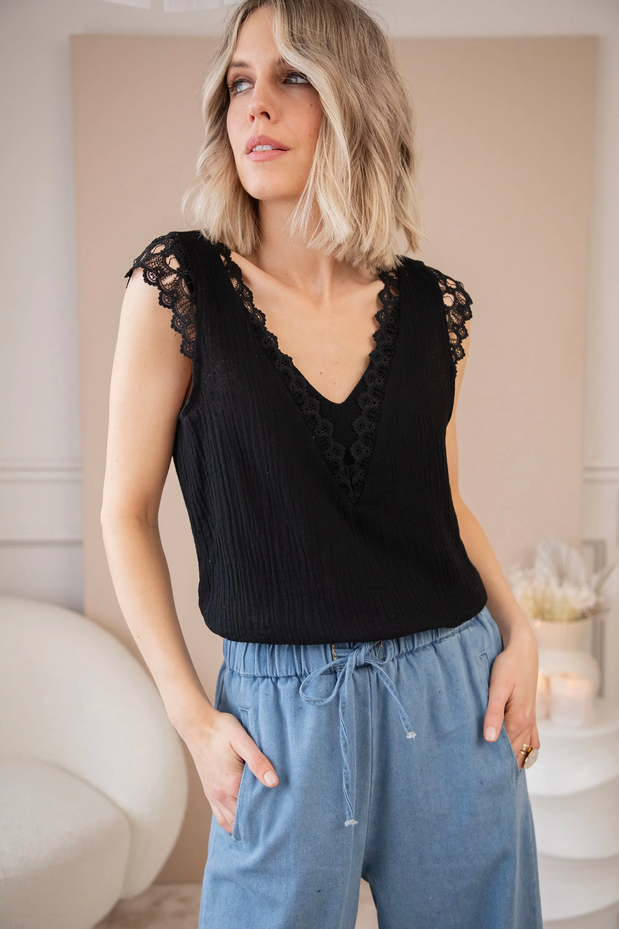Love The Lace & Tetra Black - Top