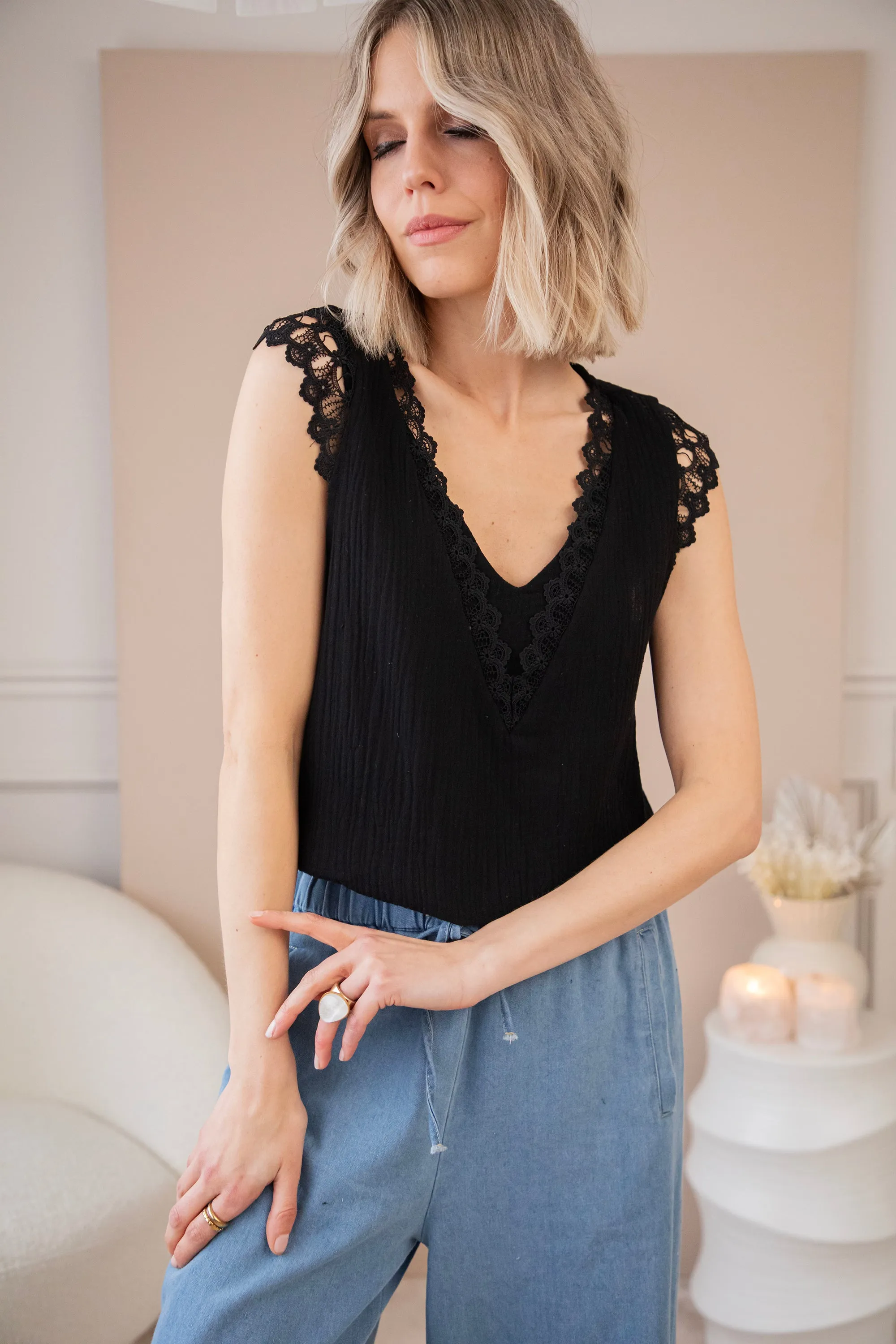 Love The Lace & Tetra Black - Top