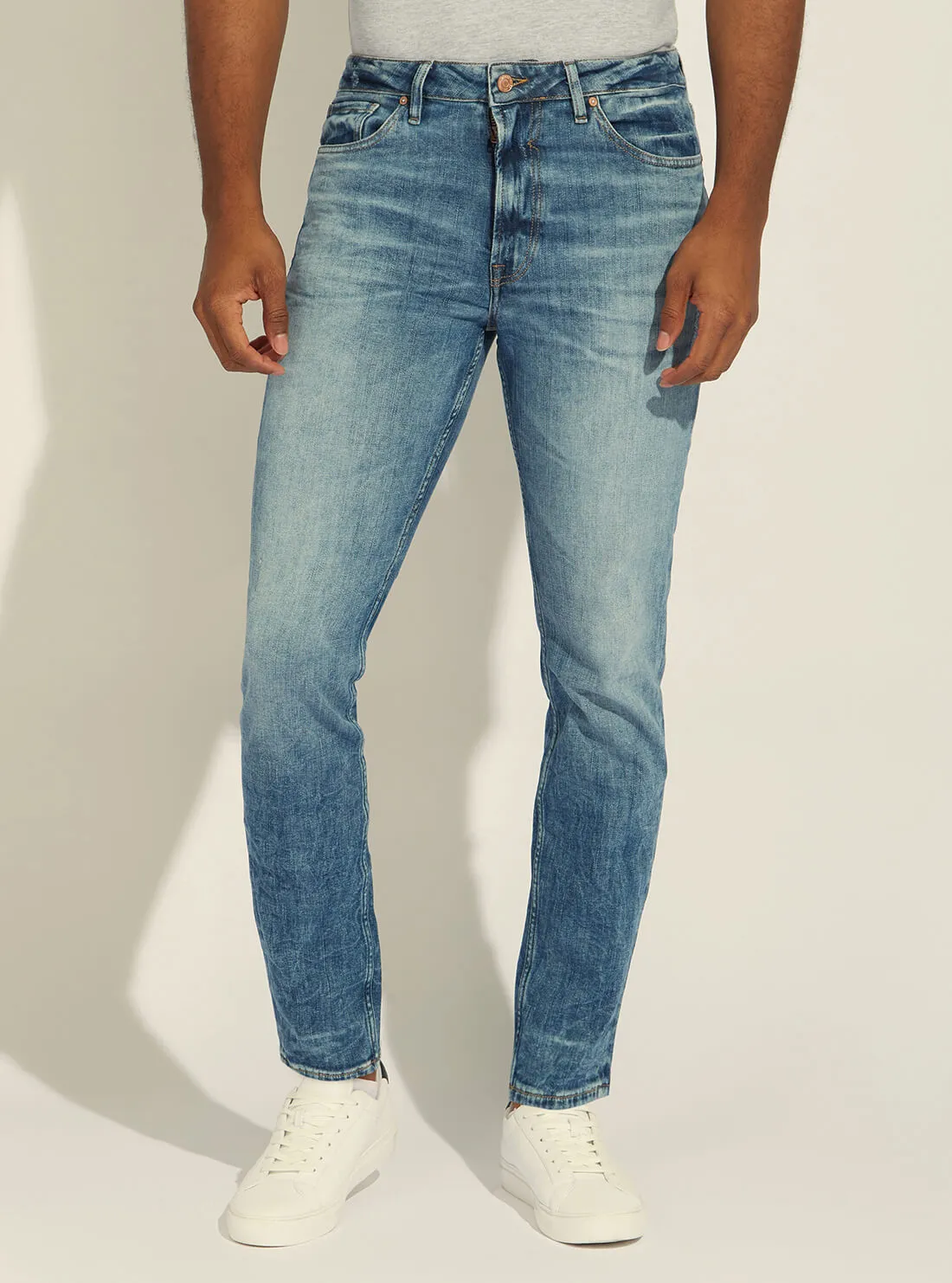 Mid-Rise Slim Fit Drake Denim Jeans in Pearl Wash
