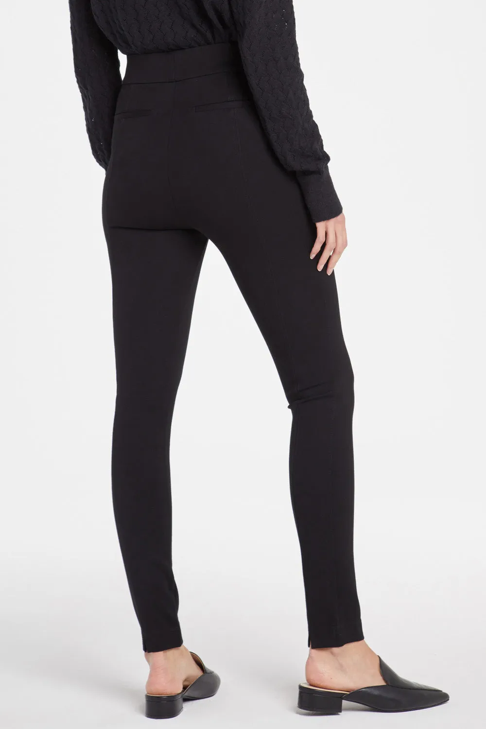 Pull-On Legging Pants In Petite - Black
