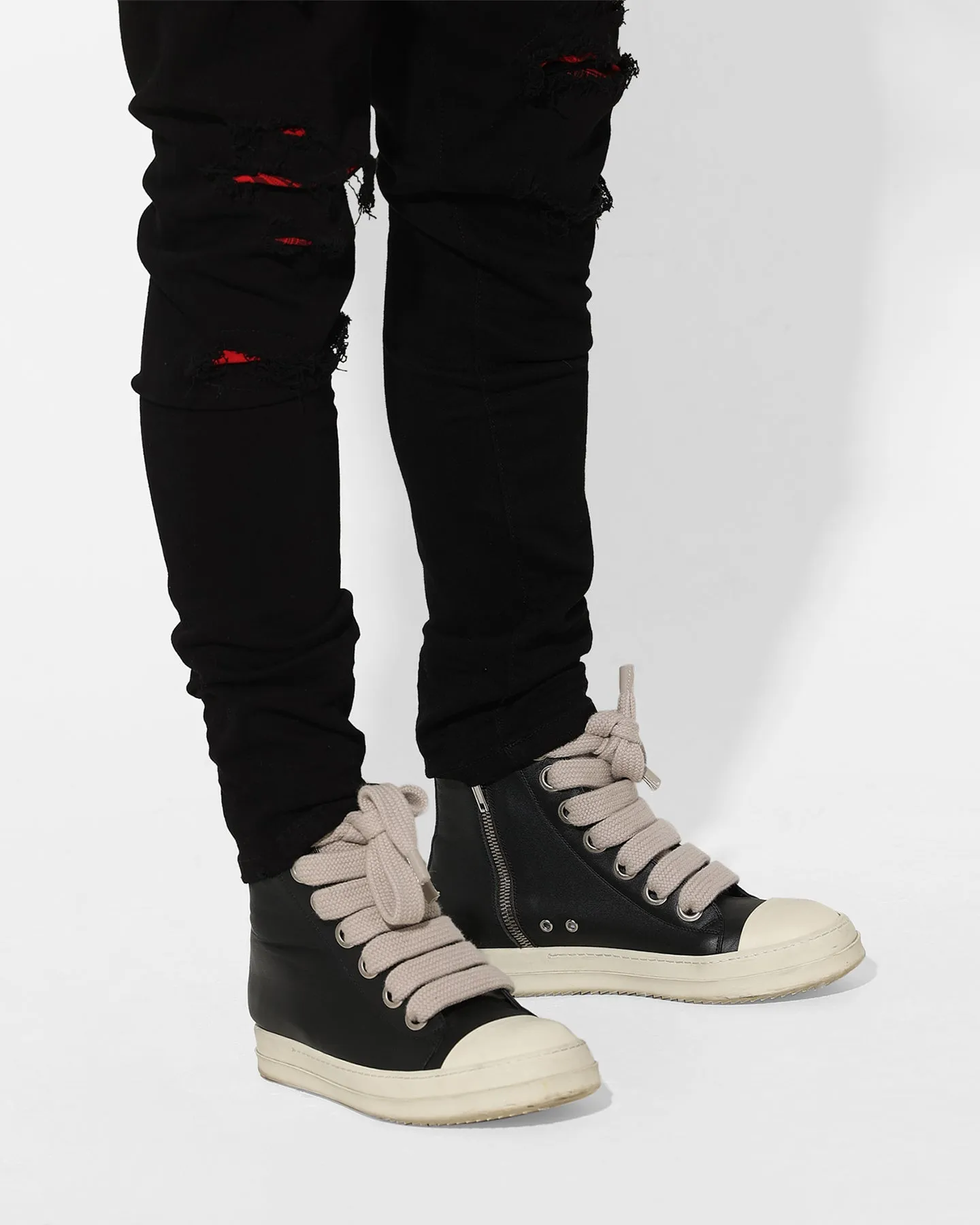 Saint Morta Tarta Summum Jean Black