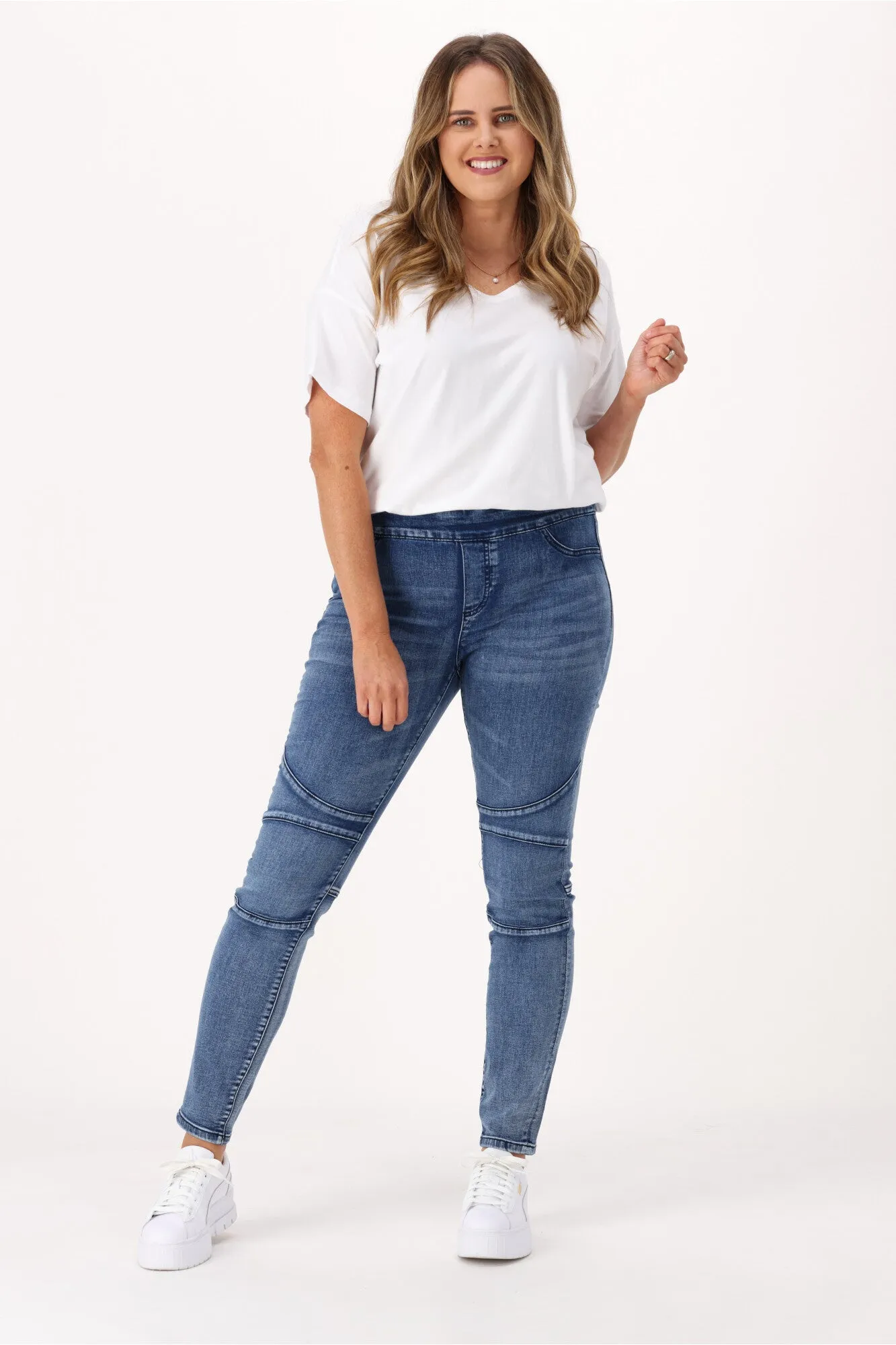 Shine On Label Mykel Pull On Paneled Jeans Indigo