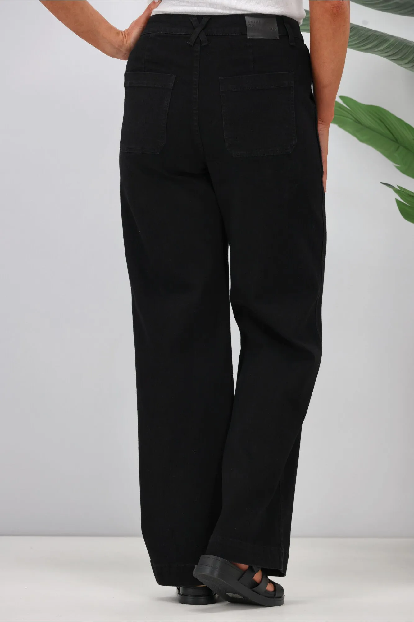Shine On Label Noah Wide Leg Patch Pocket Jeans Black