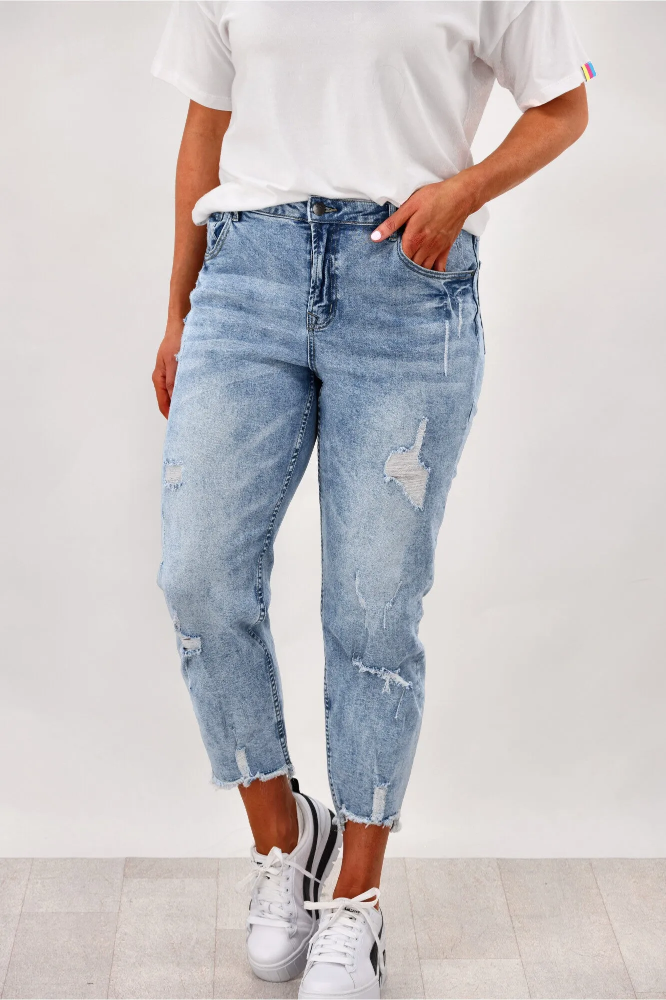 Shine On Label Orlando Boyfriend distressed Jean