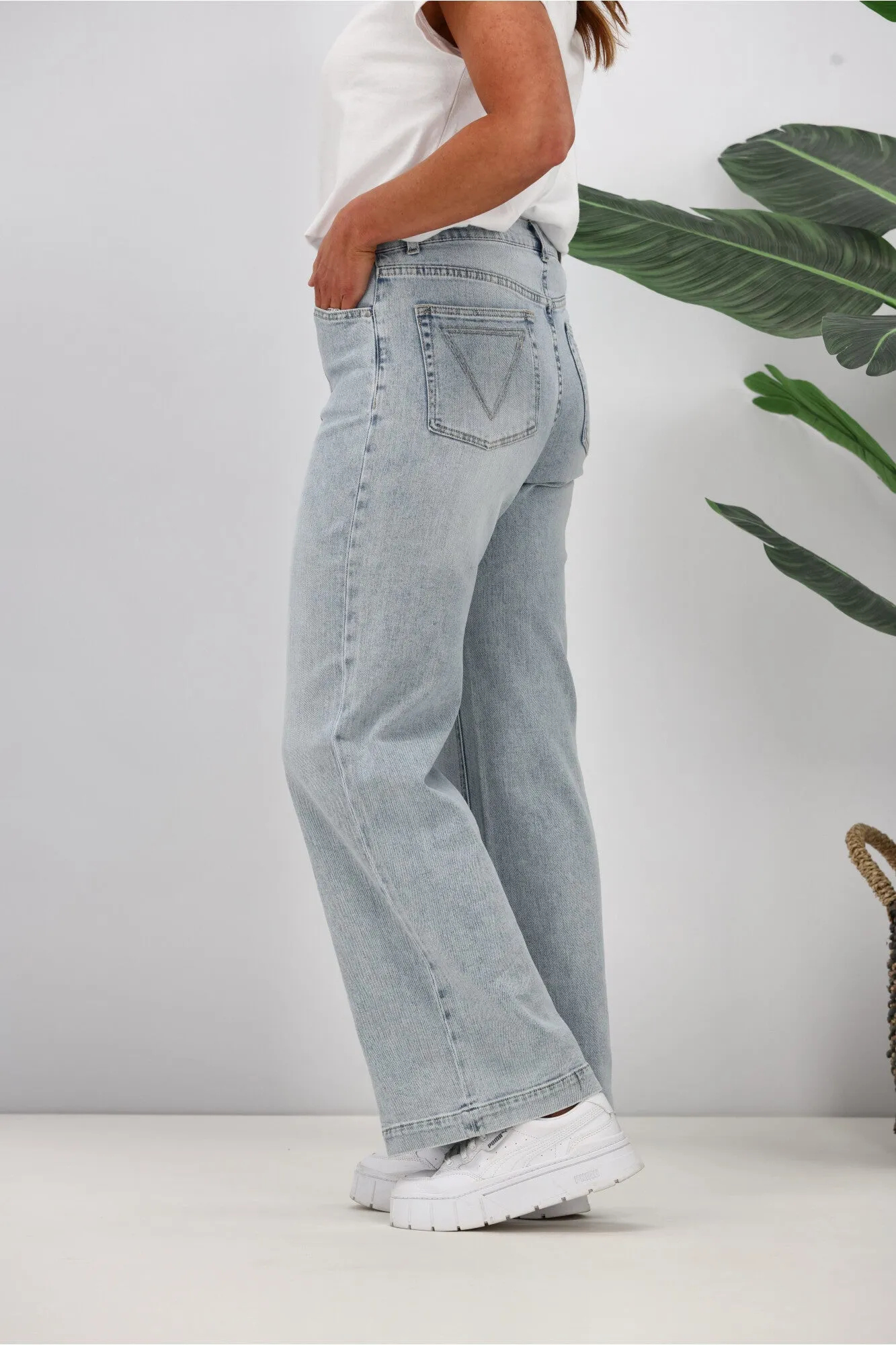 Shine On Label Phoenix Wide Leg Panel Jean Washed Blue