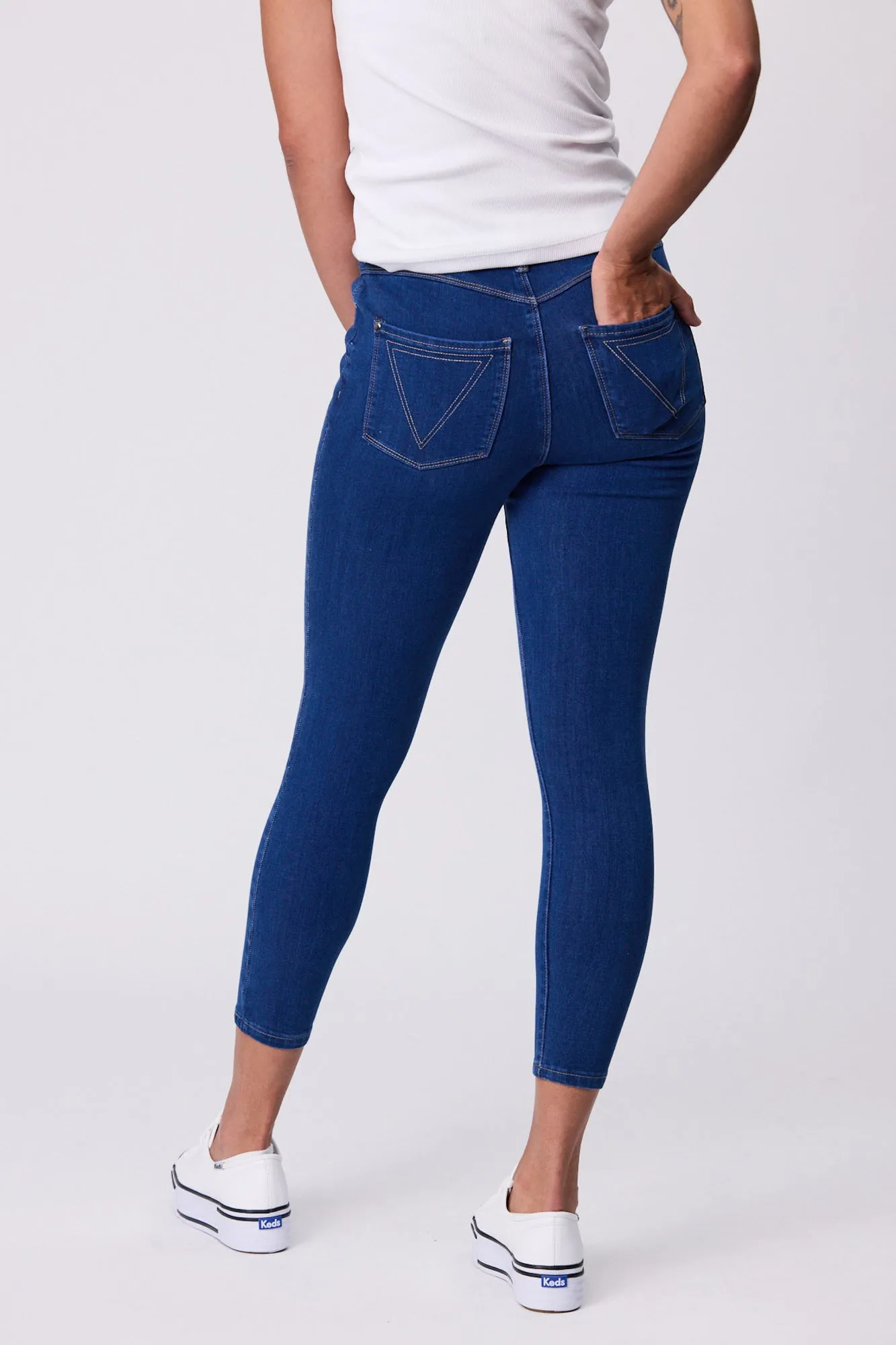 Shine On Label Sculpt Denim Cropped Jean True Blue Wash