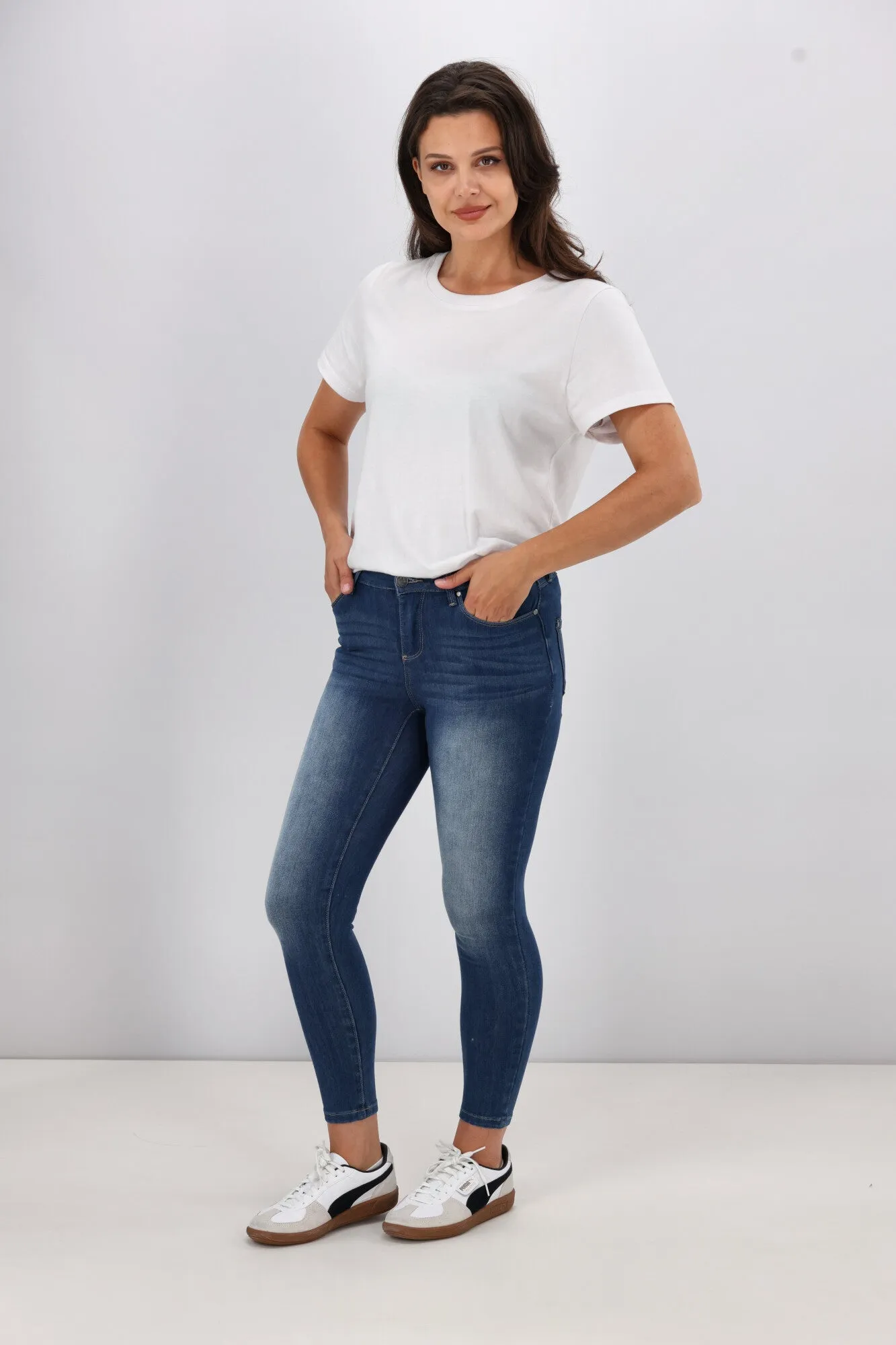 Shine On Label Sculpt Denim Cropped Jean True Blue Wash