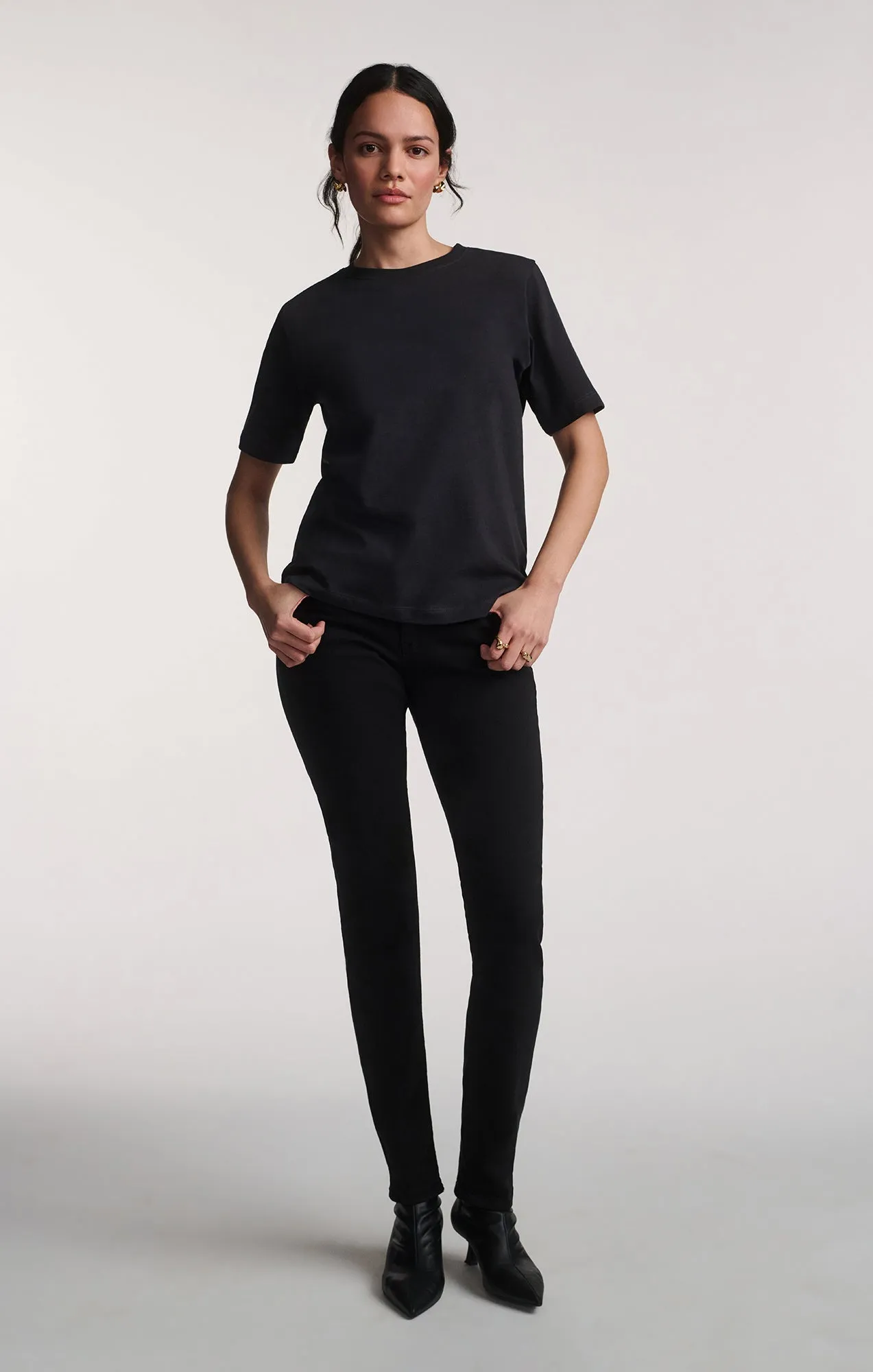 SHORT SLEEVE CREW NECK T-SHIRT IN PHANTOM