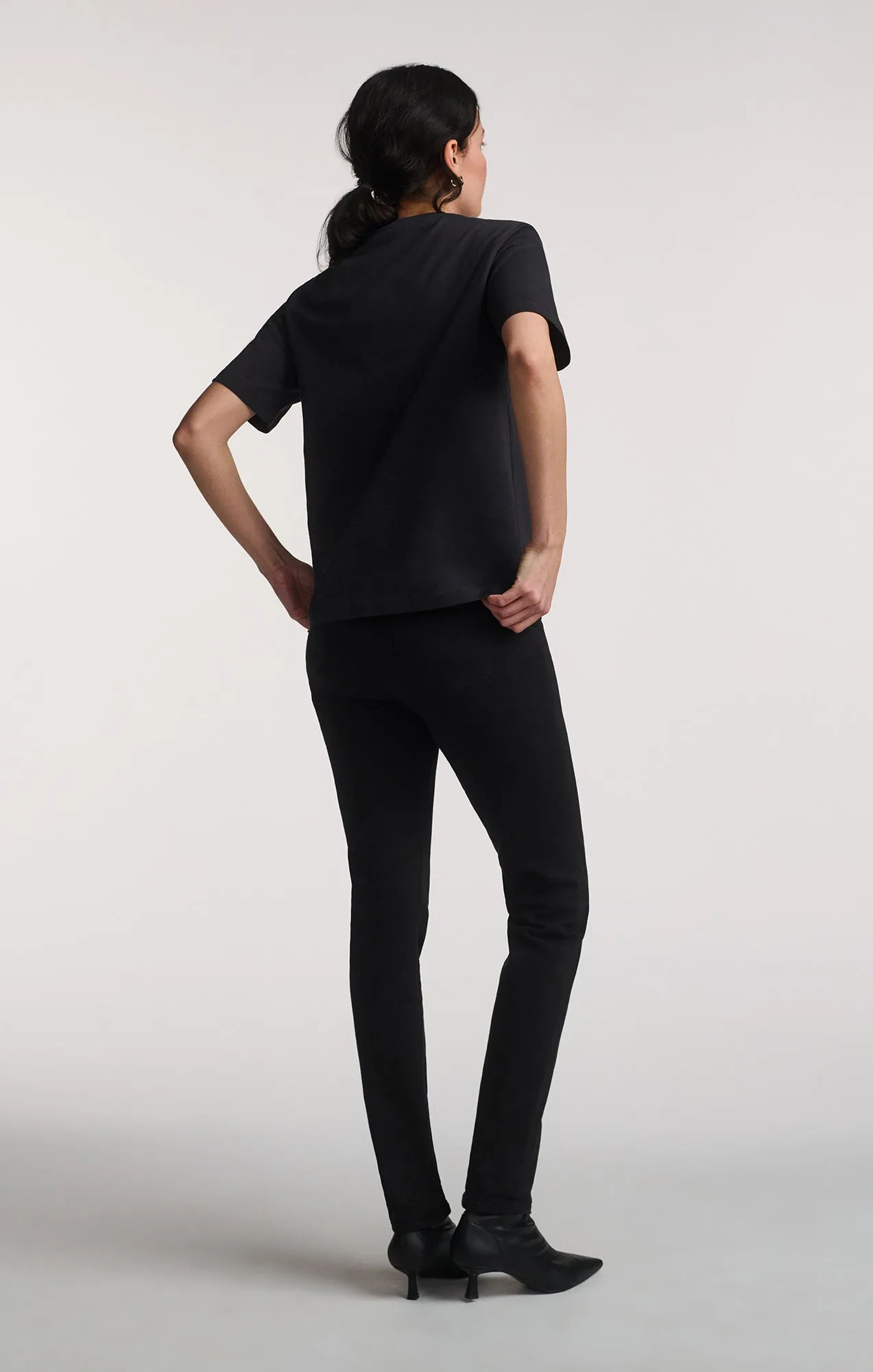SHORT SLEEVE CREW NECK T-SHIRT IN PHANTOM