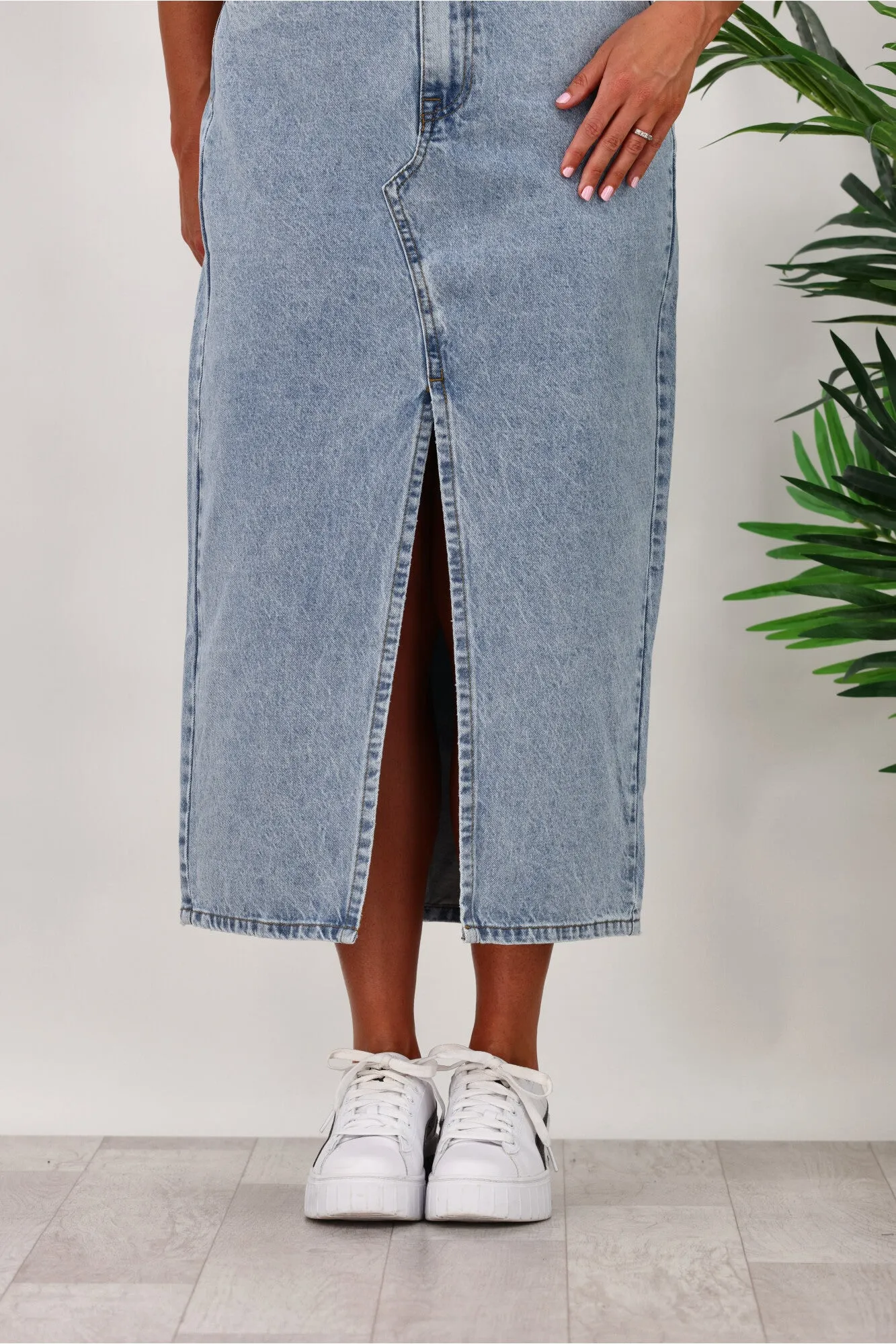 Silent Theory Eva Maxi Skirt Light Blue