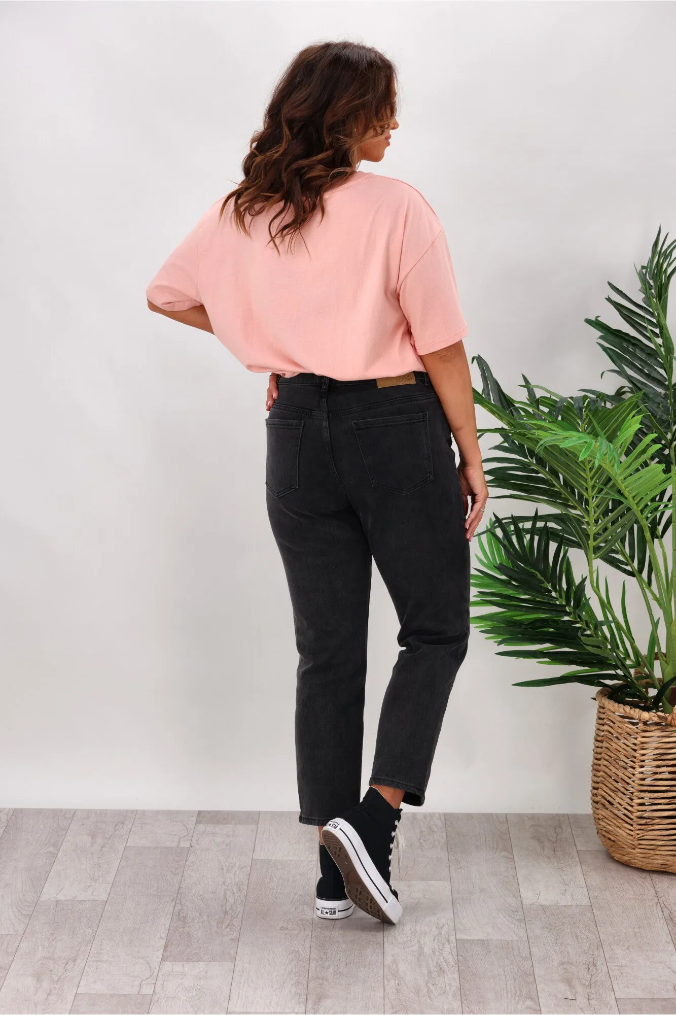 Silent Theory Monica Mom Jean Washed Black