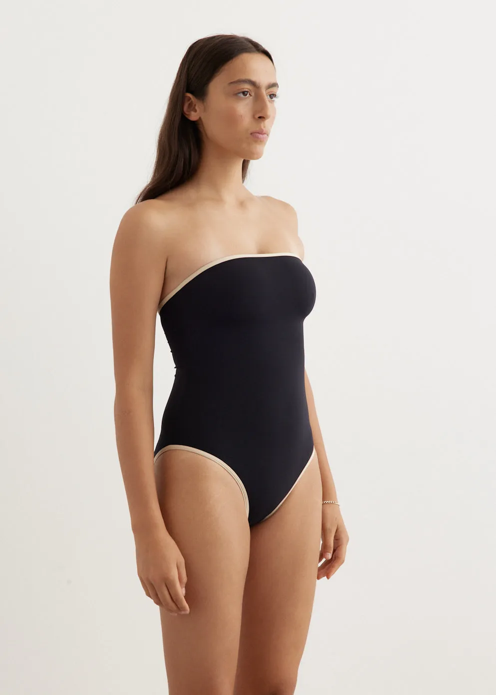 Stripe Edge Strapless Swimsuit
