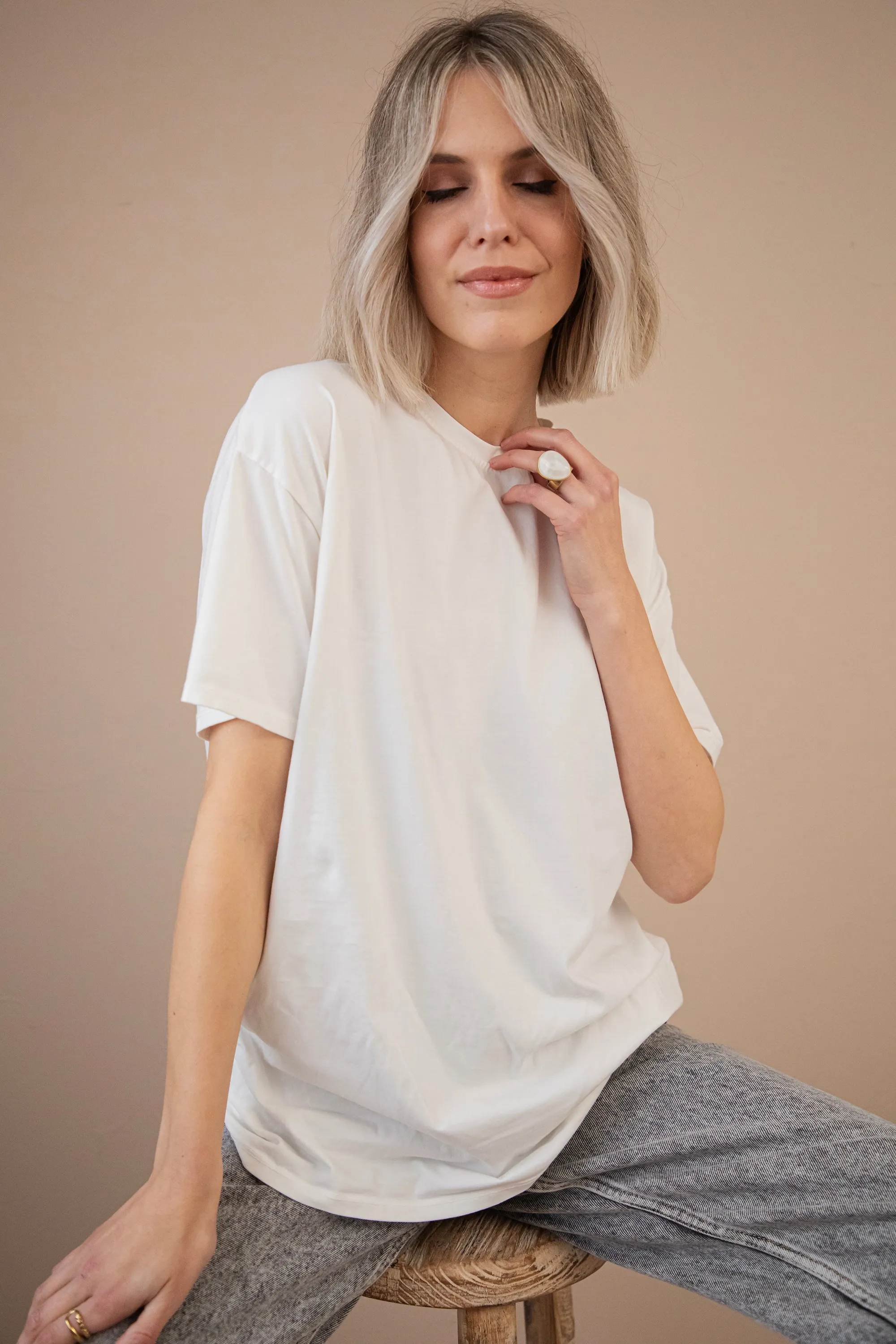 The Base White - T-Shirt