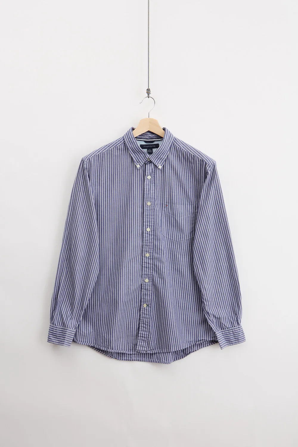 Tommy Hilfiger shirt (L)