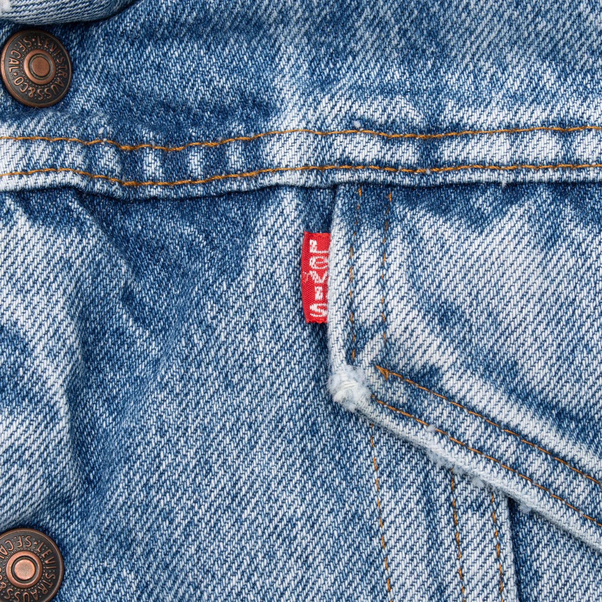 VINTAGE LEVIS SHERPA TRUCKER BLUE DENIM JACKET 1980S SIZE 46R MADE IN USA