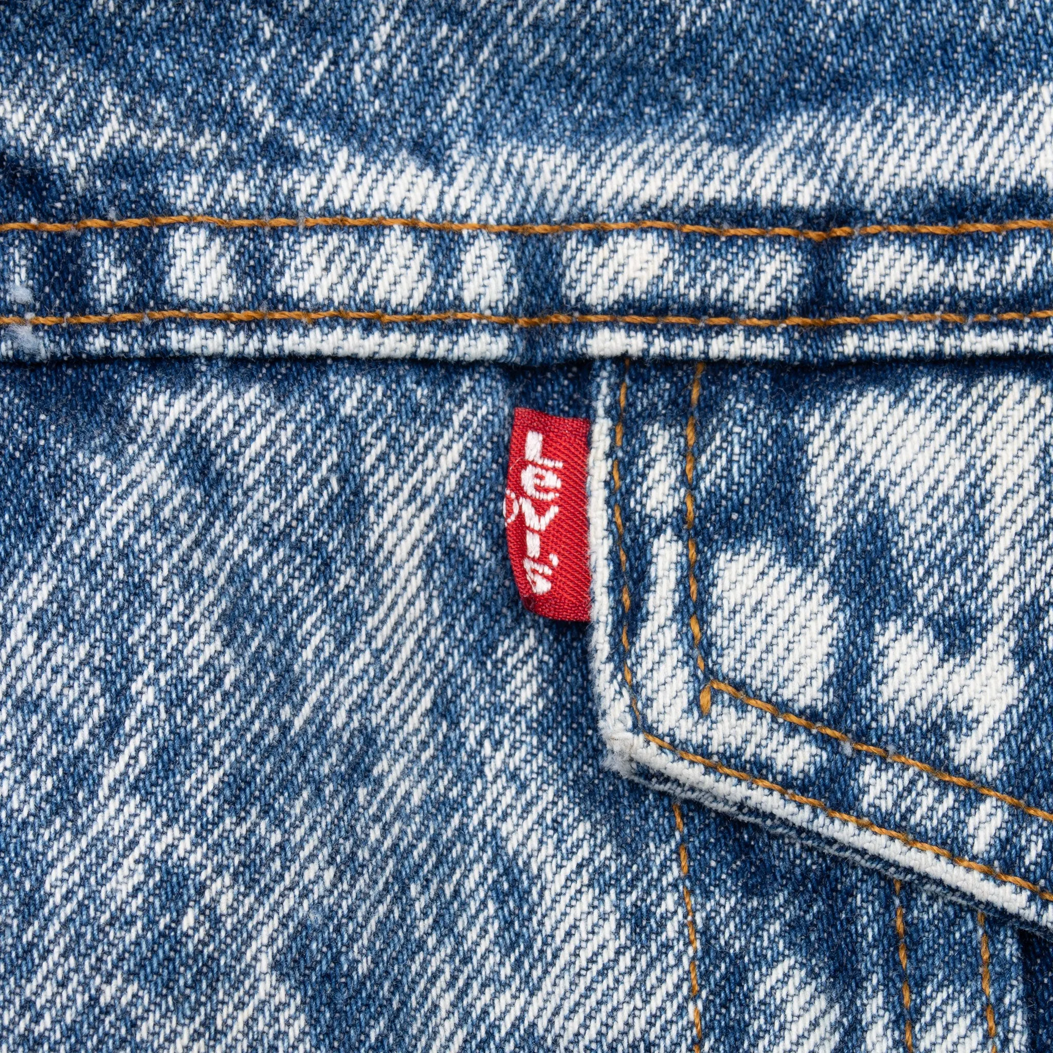 VINTAGE LEVIS SHERPA TRUCKER BLUE DENIM JACKET 1980S XL MADE IN USA