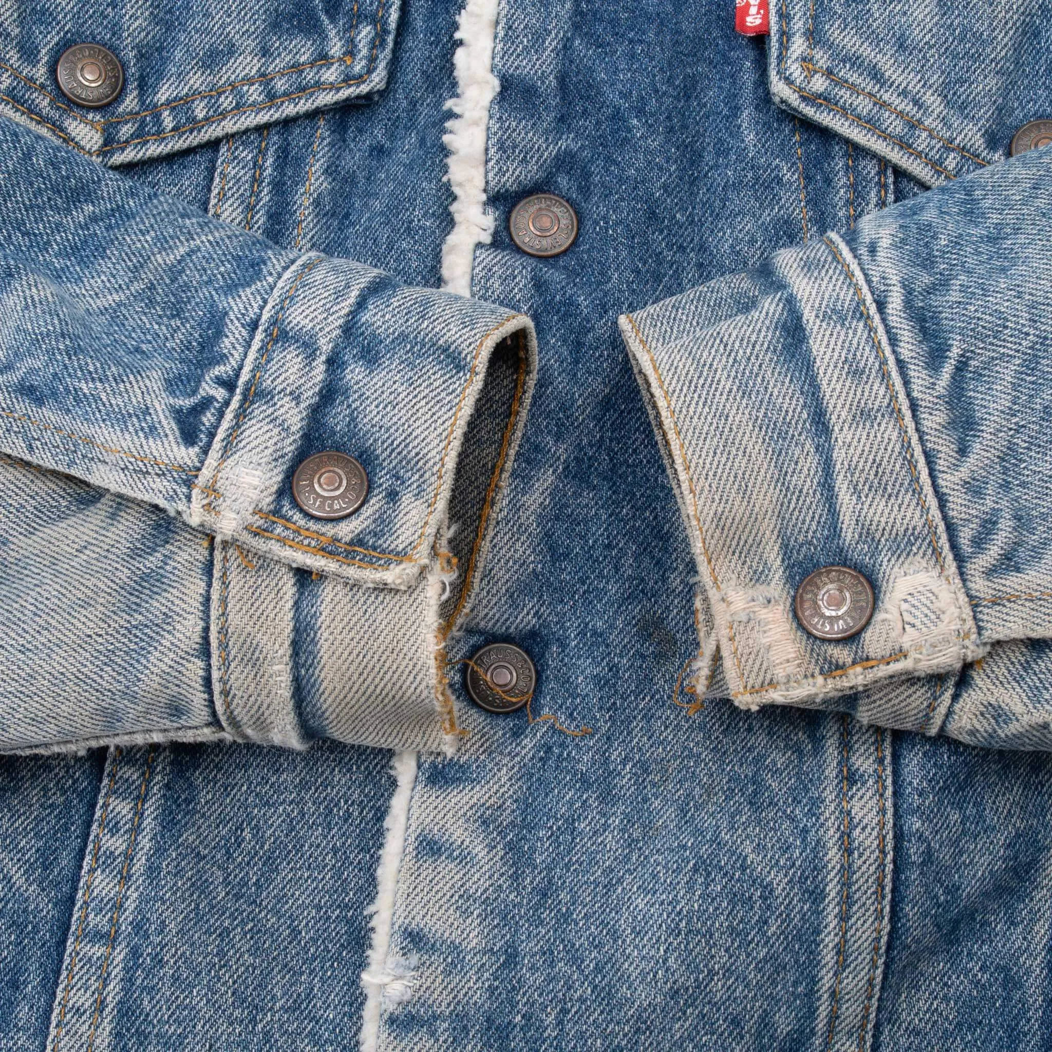 VINTAGE LEVIS SHERPA TRUCKER DENIM JACKET 1980S SIZE 34R XS MADE IN USA
